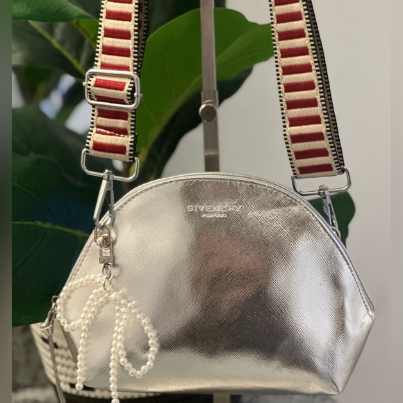 Givenchy Metallic Silver Parfums Bag - Picture 1 of 5